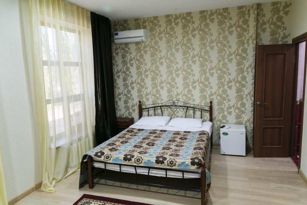 Green Land Hotel Aktöbe Szoba fotó